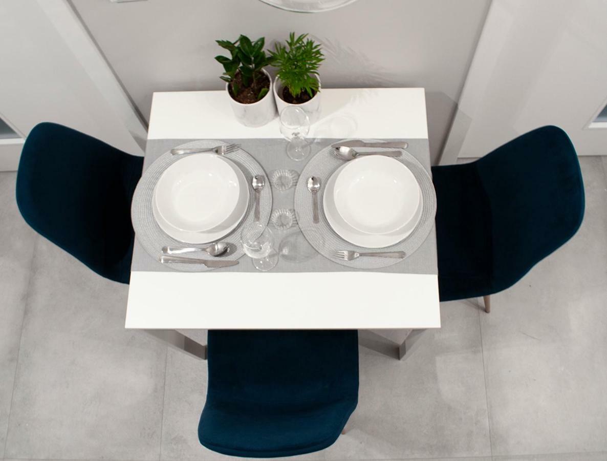 קרקוב Navyblue Apartment Cracow Free Parking Tv מראה חיצוני תמונה